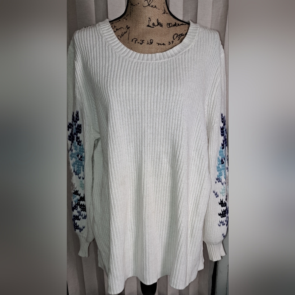 Sweater - Picture 3 of 5